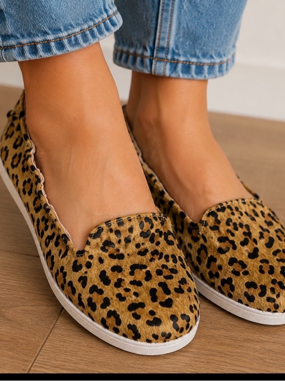 Ballerina flats foldable shoes size 9 leopard print light calf hair
